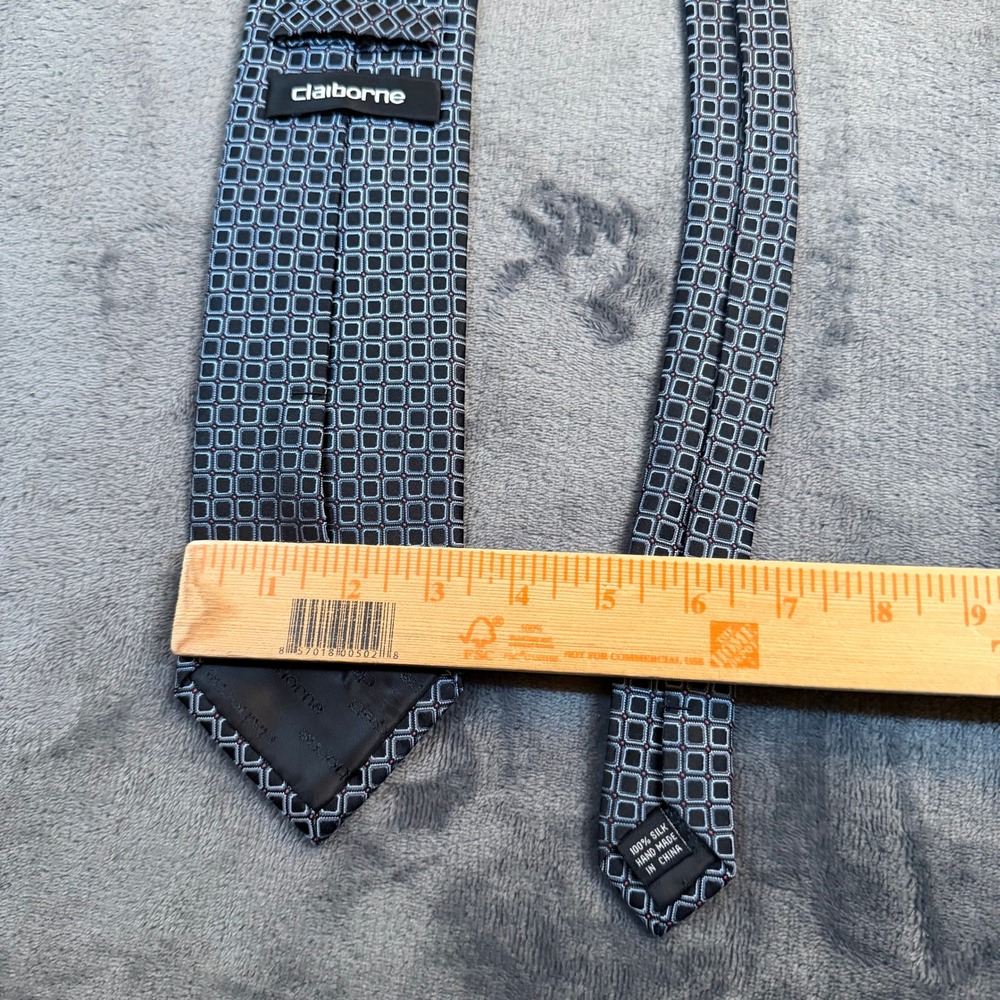 Claiborne Geometric Square Necktie Mens One Size Gray Silk Hand Made - Picture 7 of 8